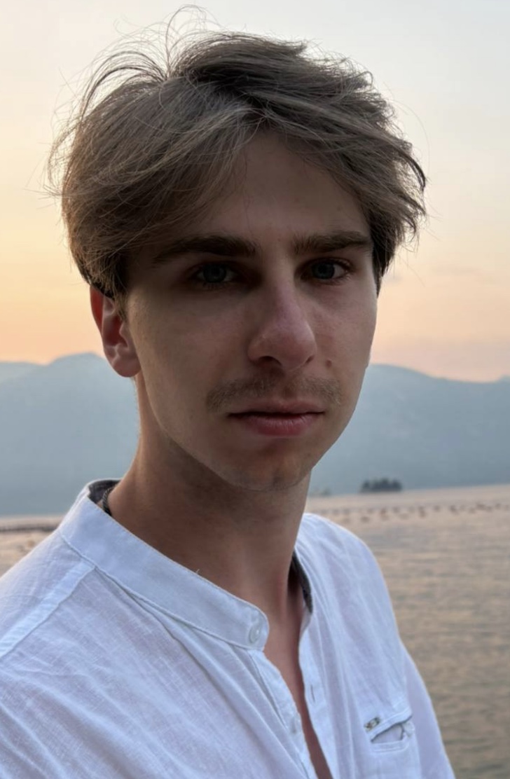 Андрей Банников